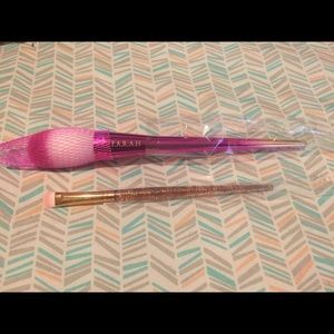 Brand new never used make up brushes.